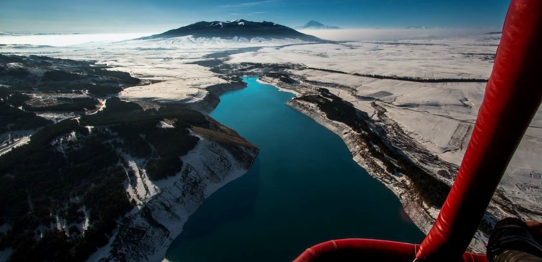 Armenia Reservoir Aparan winter