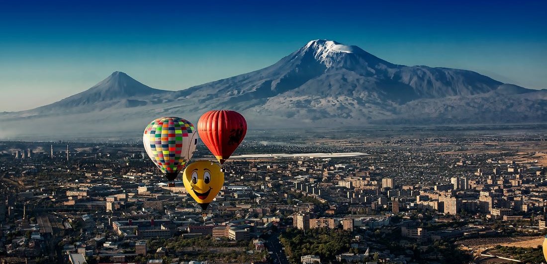Armenia Yerevan hot air balloon